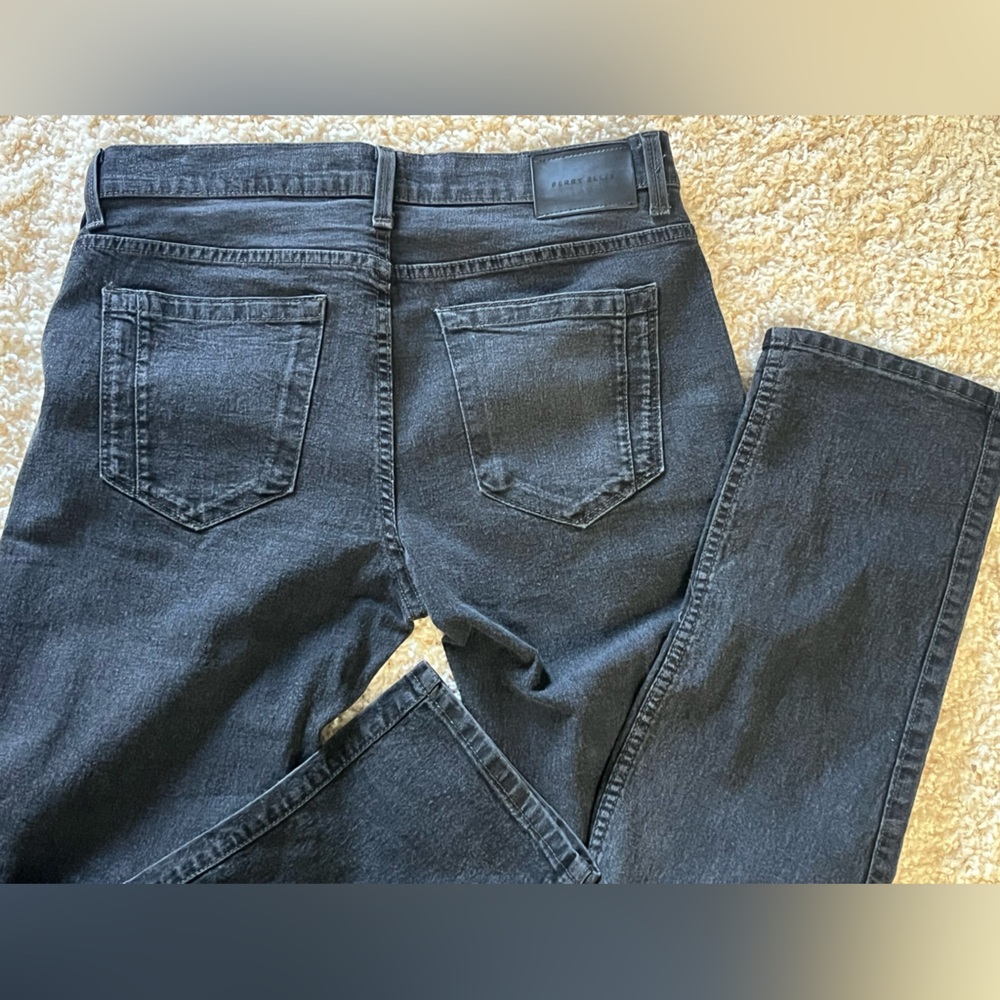 MEN’S 
PERRY ELLIS  Jeans Black/Gray Straight Fit Stretch